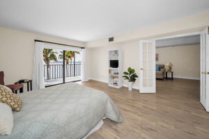 Master Bedroom1c