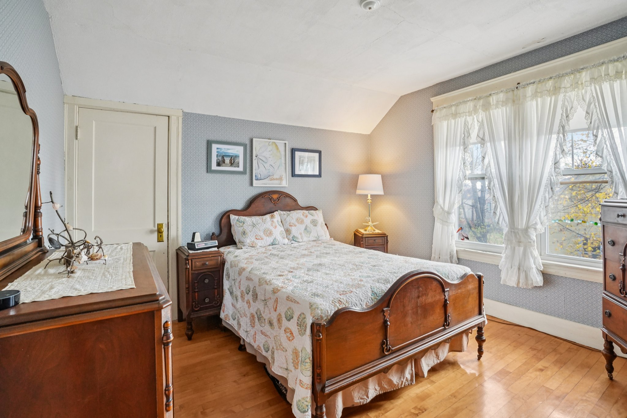 Standish St-S1511-023.jpg