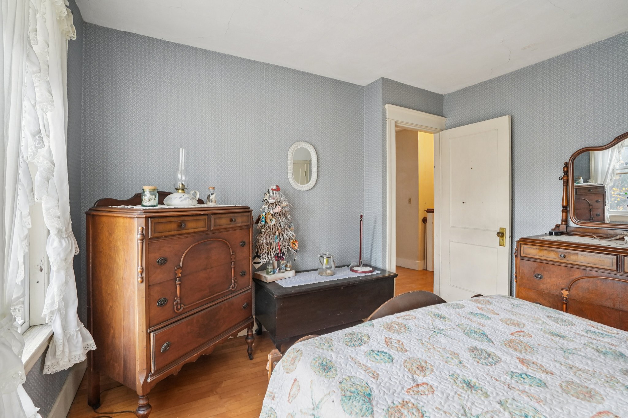 Standish St-S1511-024.jpg