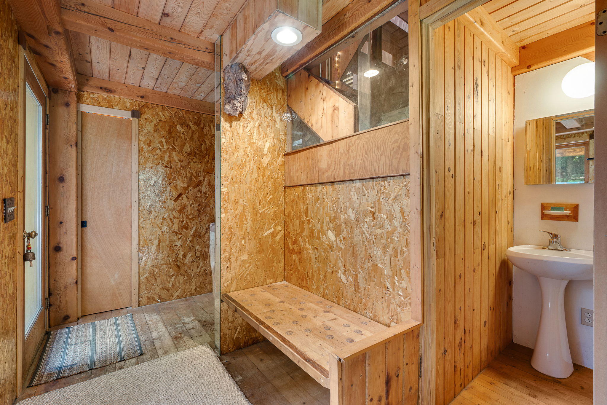  Photo 12