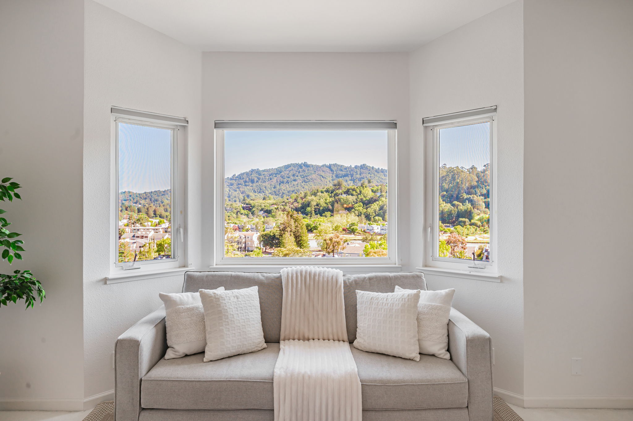 031_55 Tamalpais Rd
