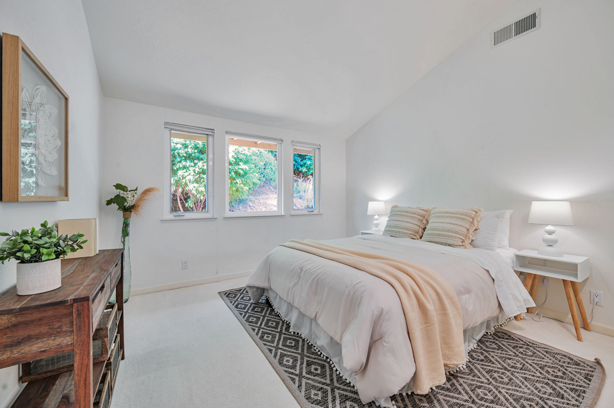 039_55 Tamalpais Rd