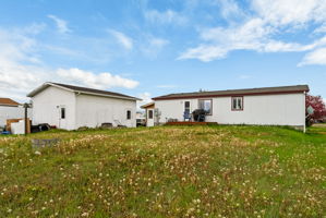  Photo 42