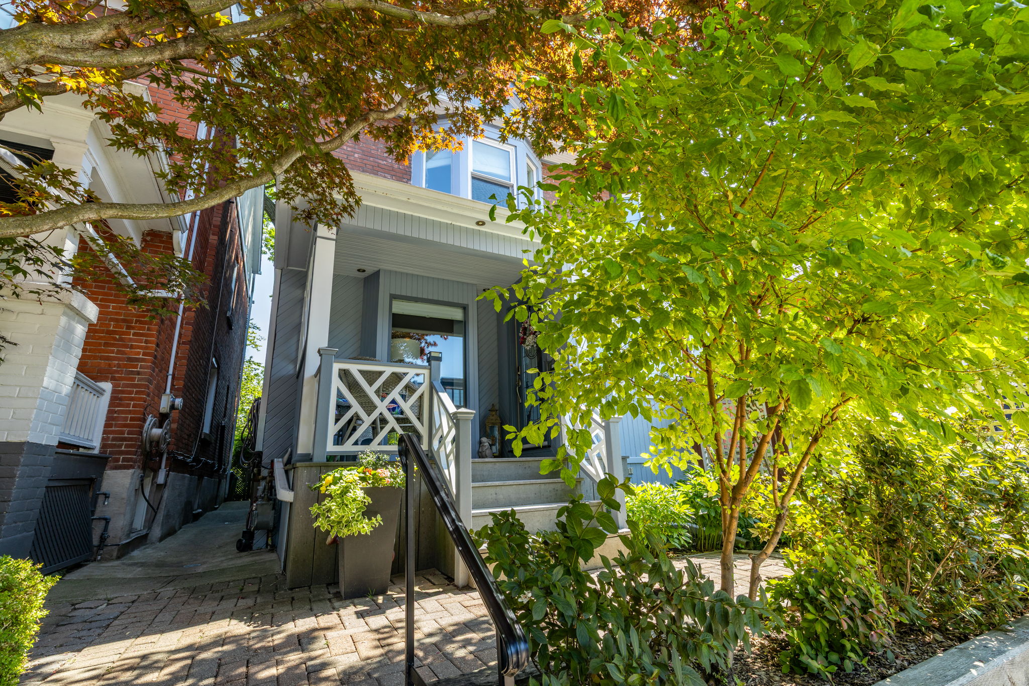 Property in Toronto — delivered property photograph 6
