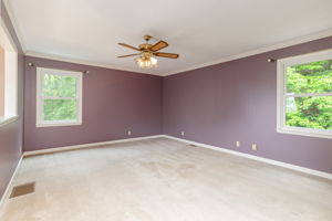 Upper Floor Master Suite