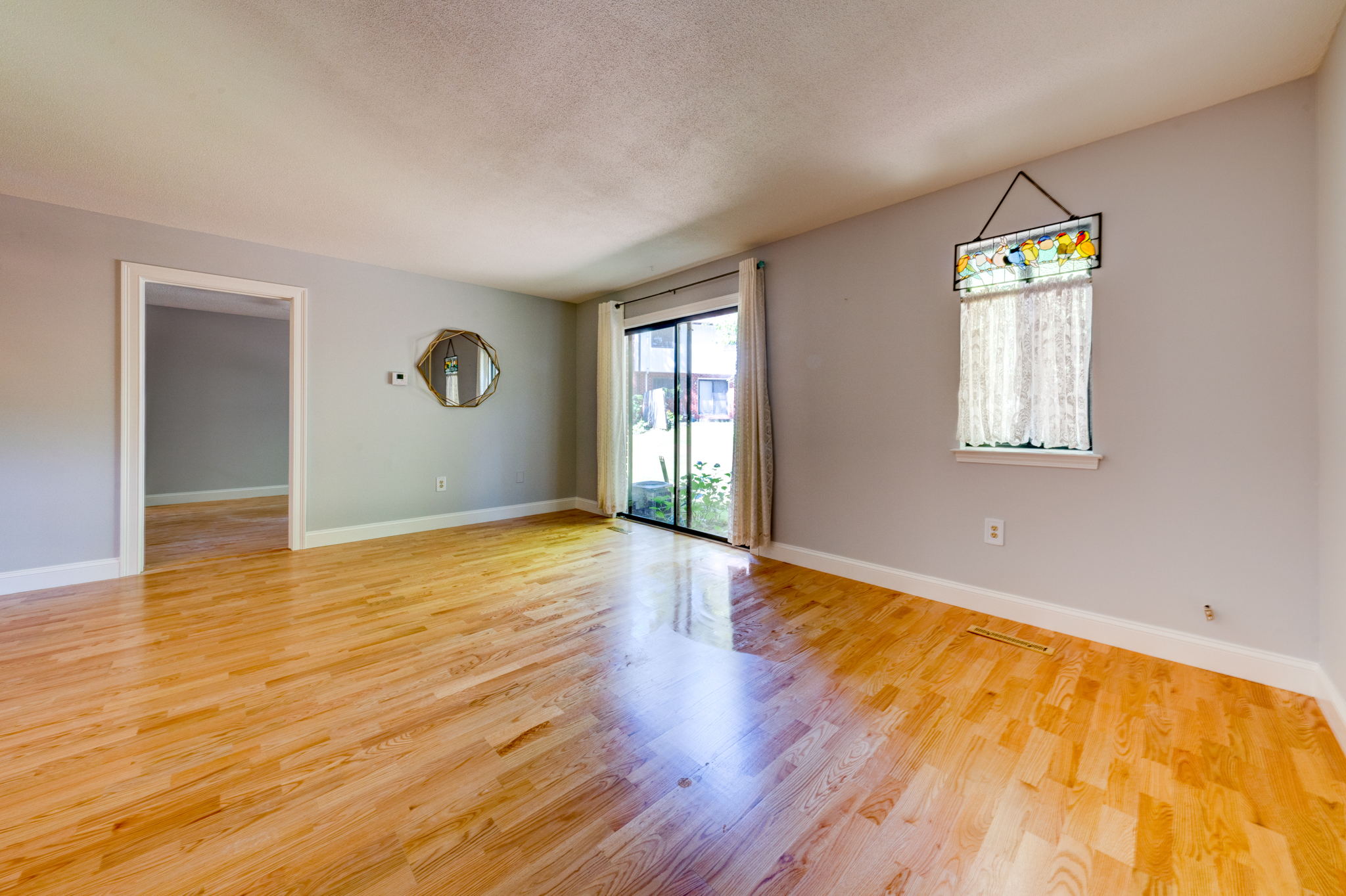 550 Darling St, Southington, CT 06489 Ed McCullough Photography