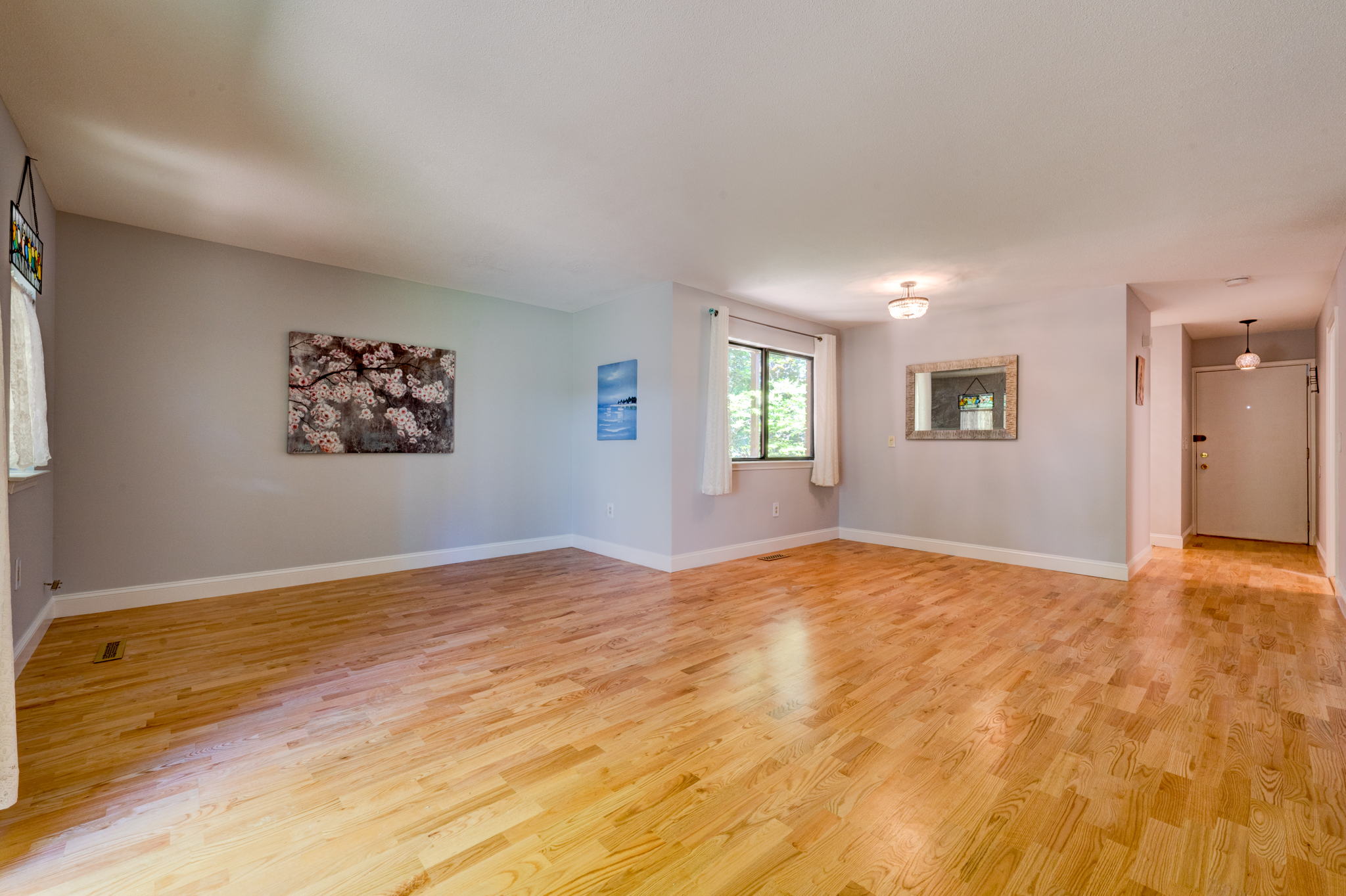 550 Darling St, Southington, CT 06489 Ed McCullough Photography