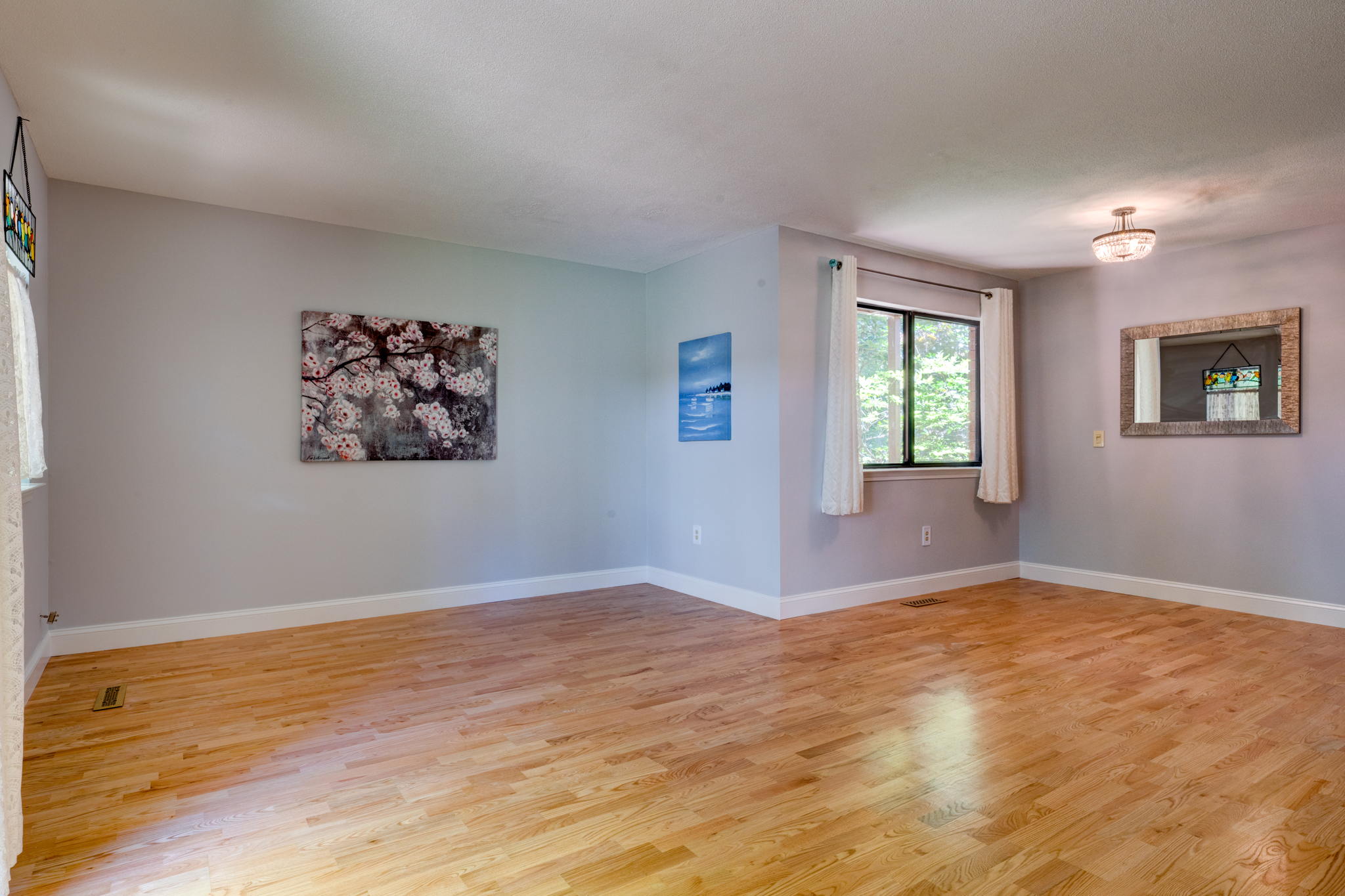 550 Darling St, Southington, CT 06489 Ed McCullough Photography