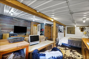  Photo 47
