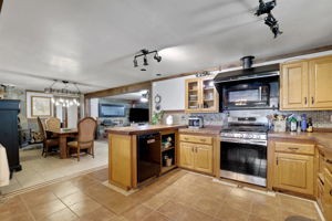  Photo 34