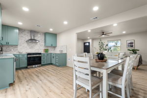 Dining Room/Kitchen