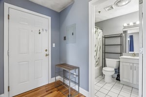 Main St unit 5-S2107-005.jpg