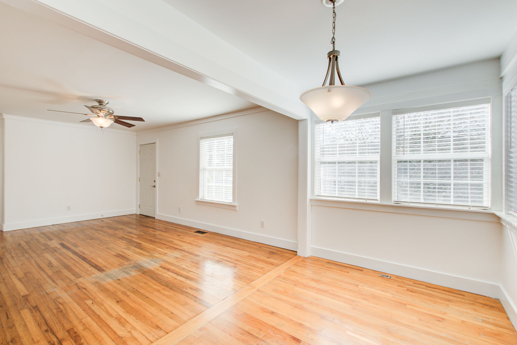 3 Living Sunroom Split A