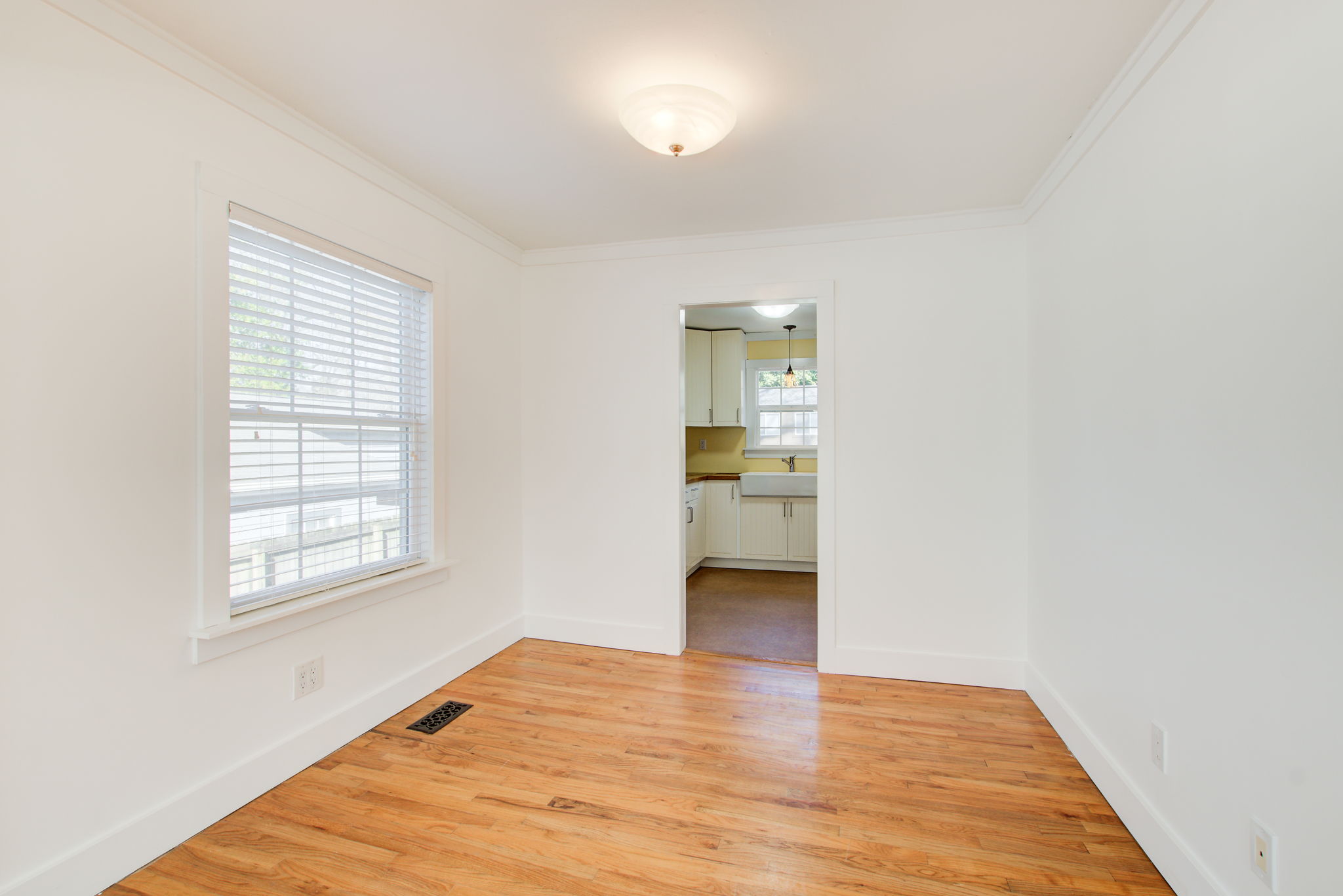 6 Dining B w Kitchen