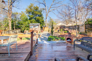 12 Exterior Deck A w Yard