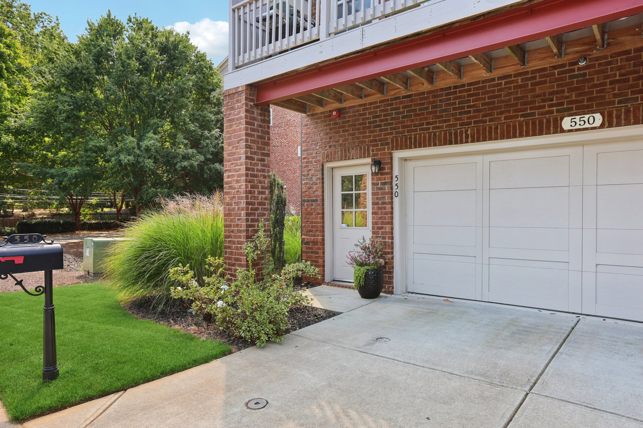 Micayne Cir SE-L1309-002.jpg