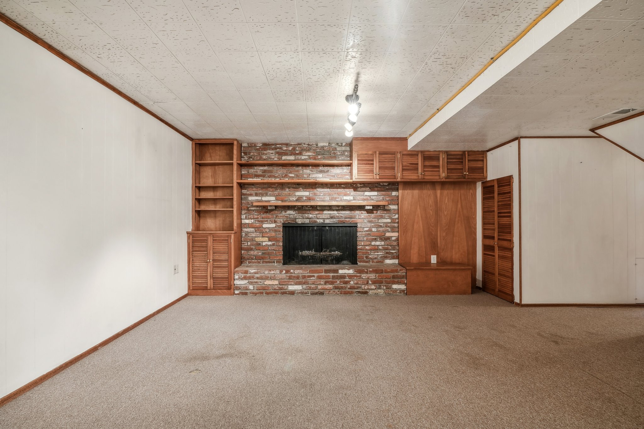 NW Wallula Ave-053.jpg