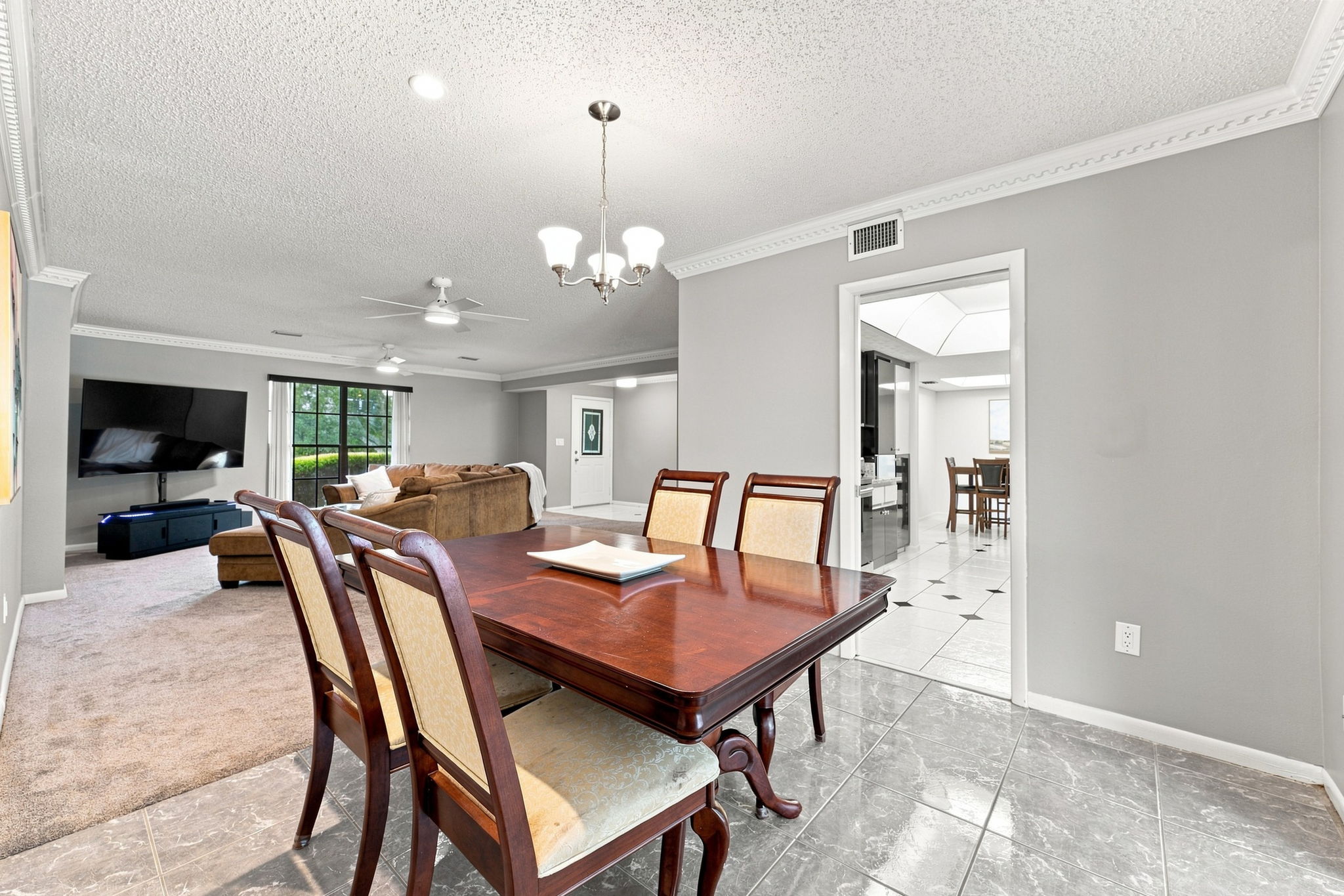 Dining Room3