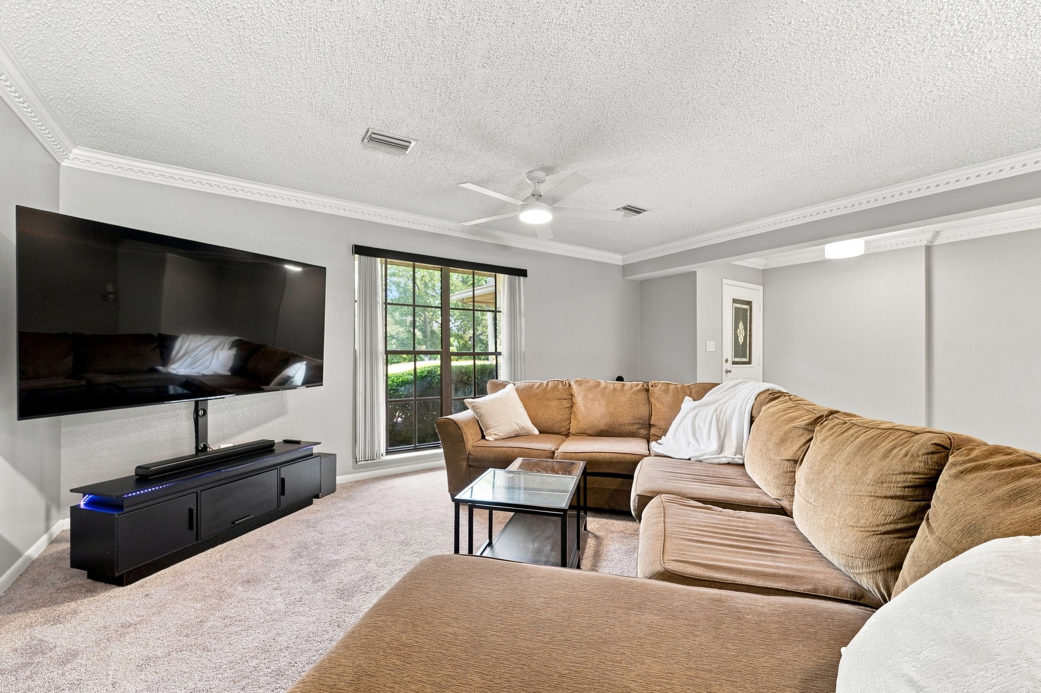 Living Room2
