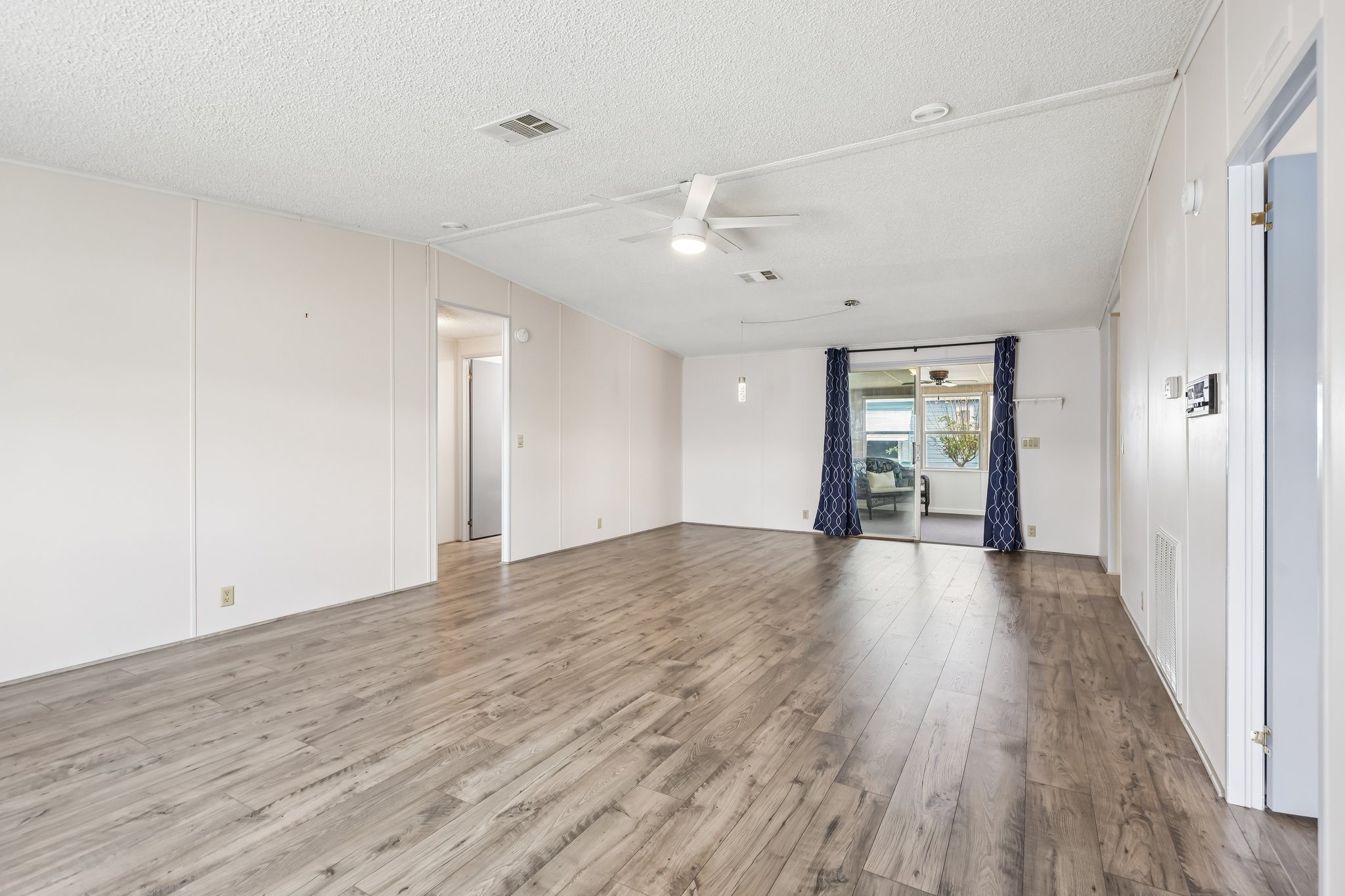 Saint Johns Rd-S2904-009.jpg