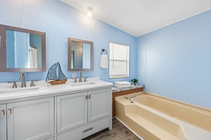 Saint Johns Rd-S2904-020.jpg