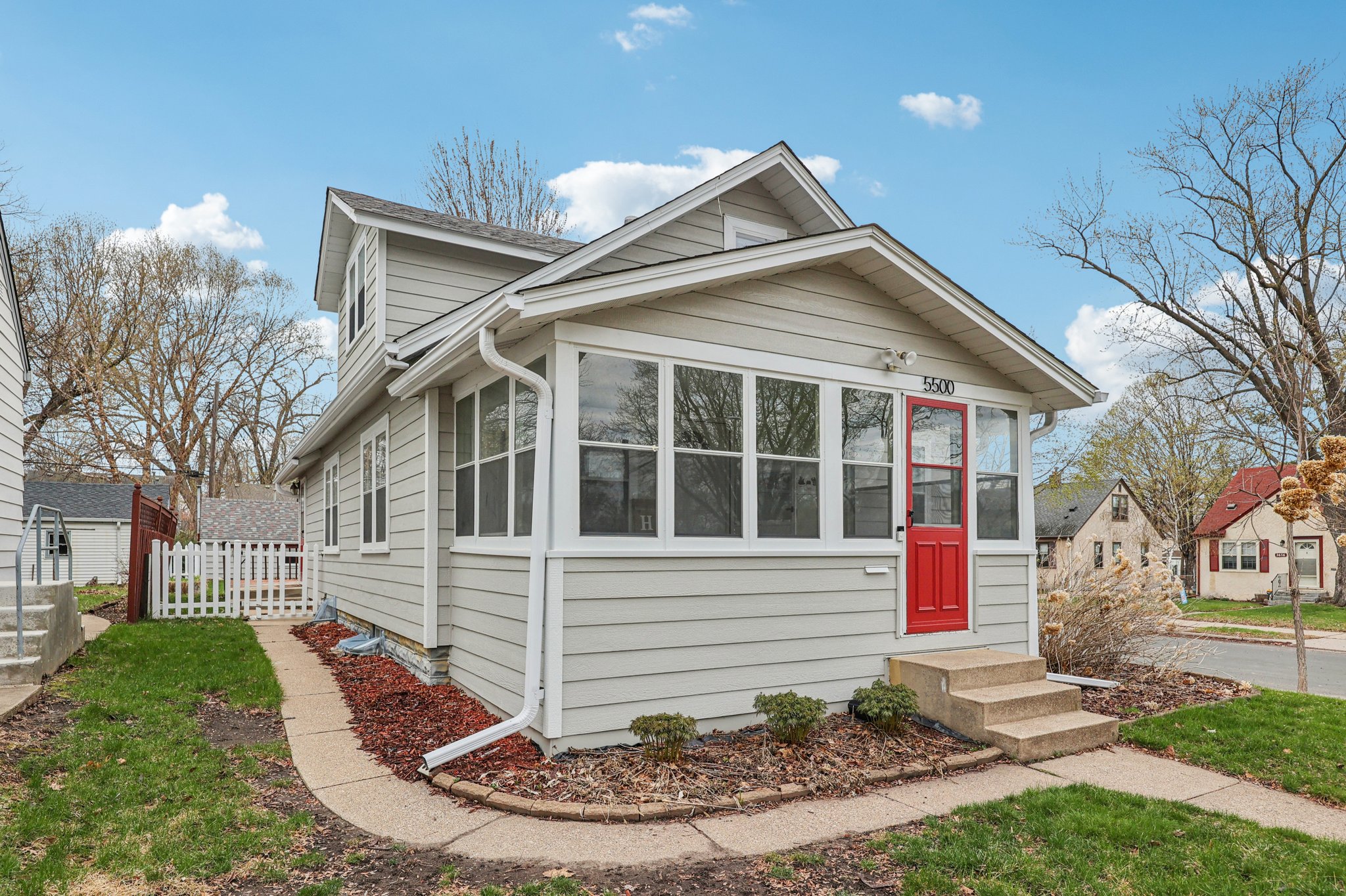 37th Ave-S1804-004.jpg