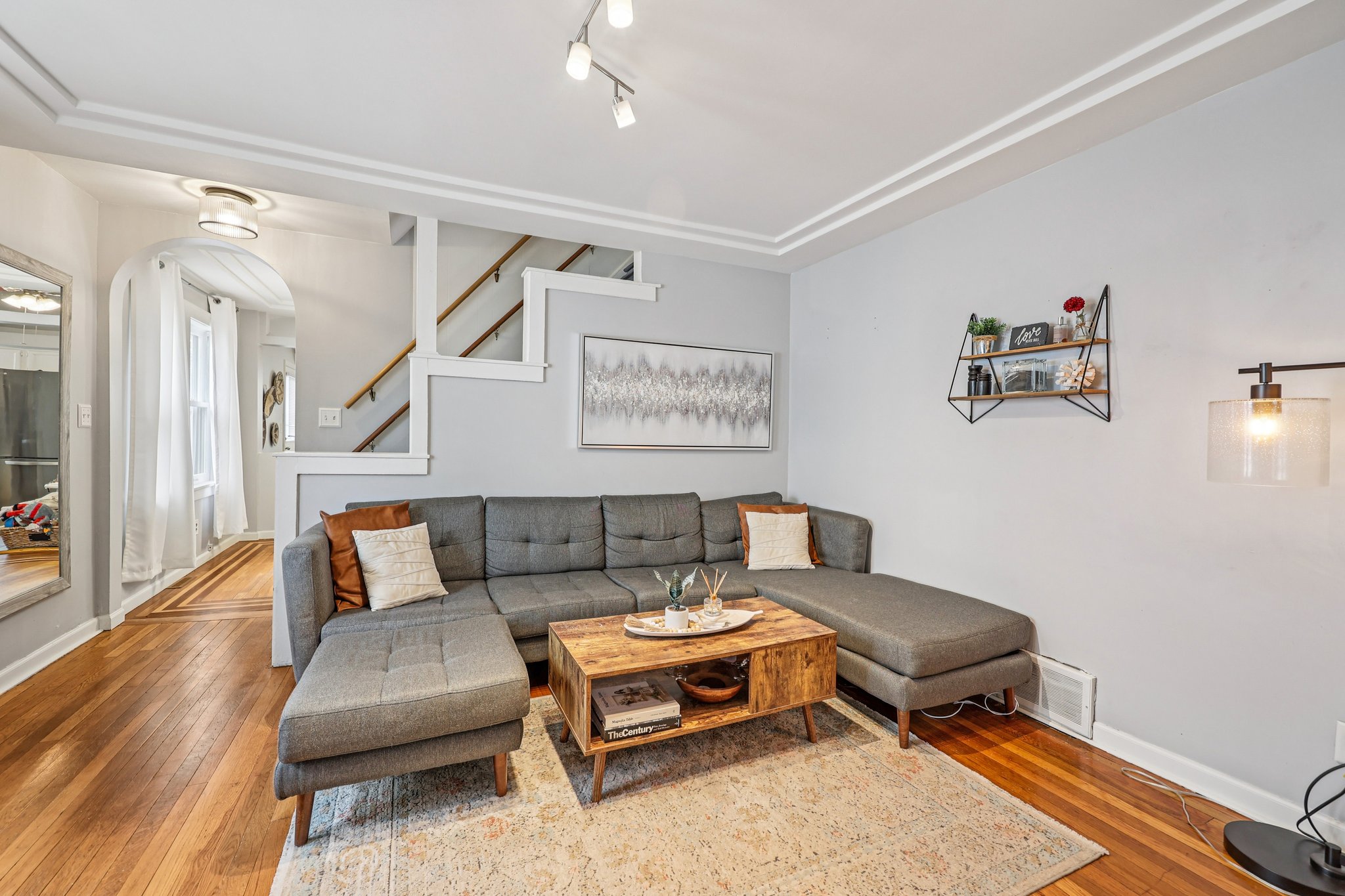 37th Ave-S1804-007.jpg