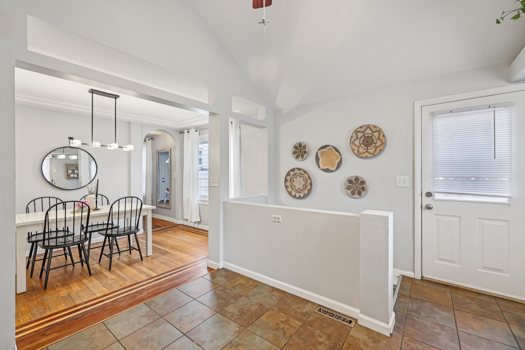 37th Ave-S1804-015.jpg