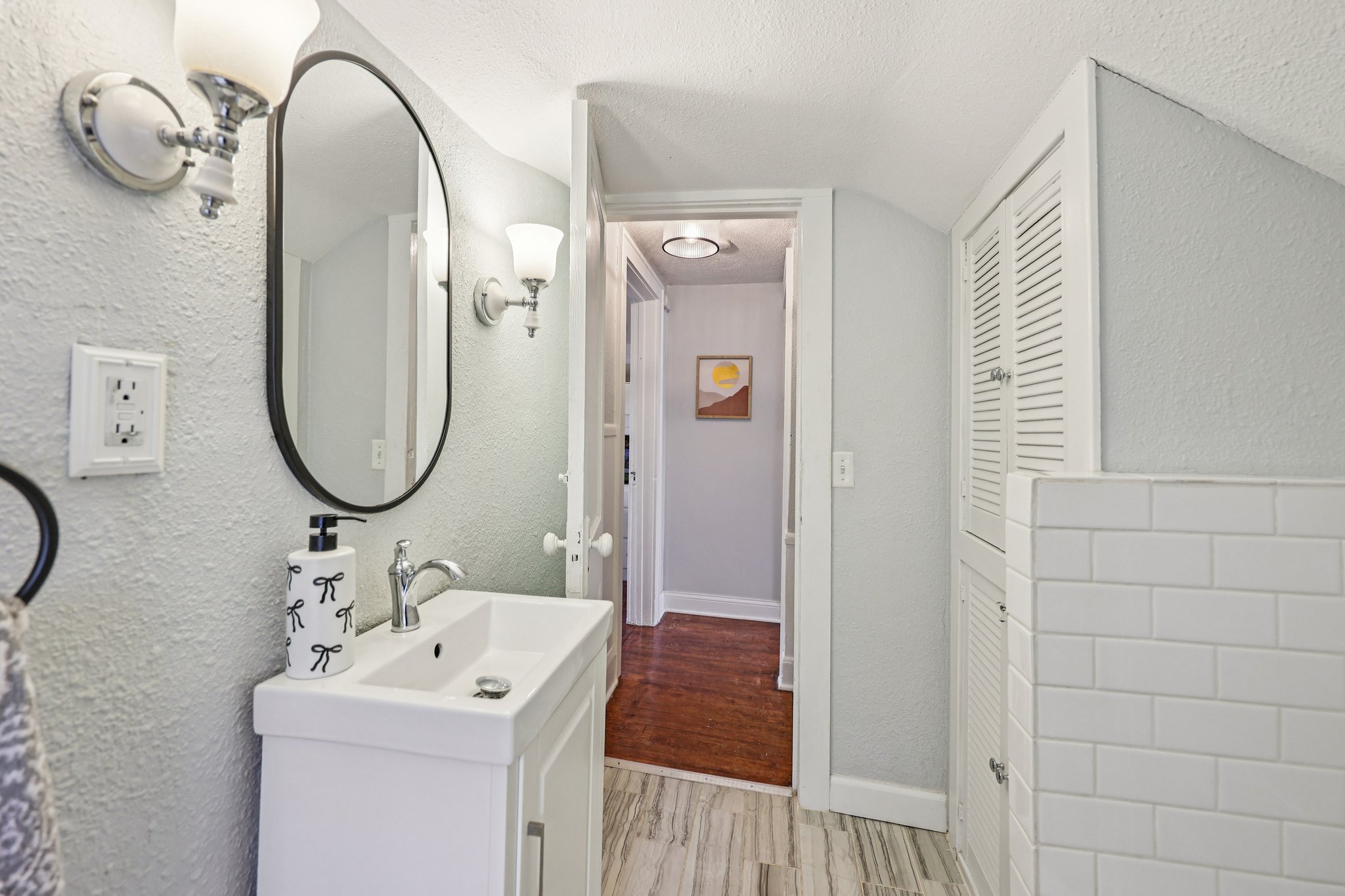 37th Ave-S1804-026.jpg