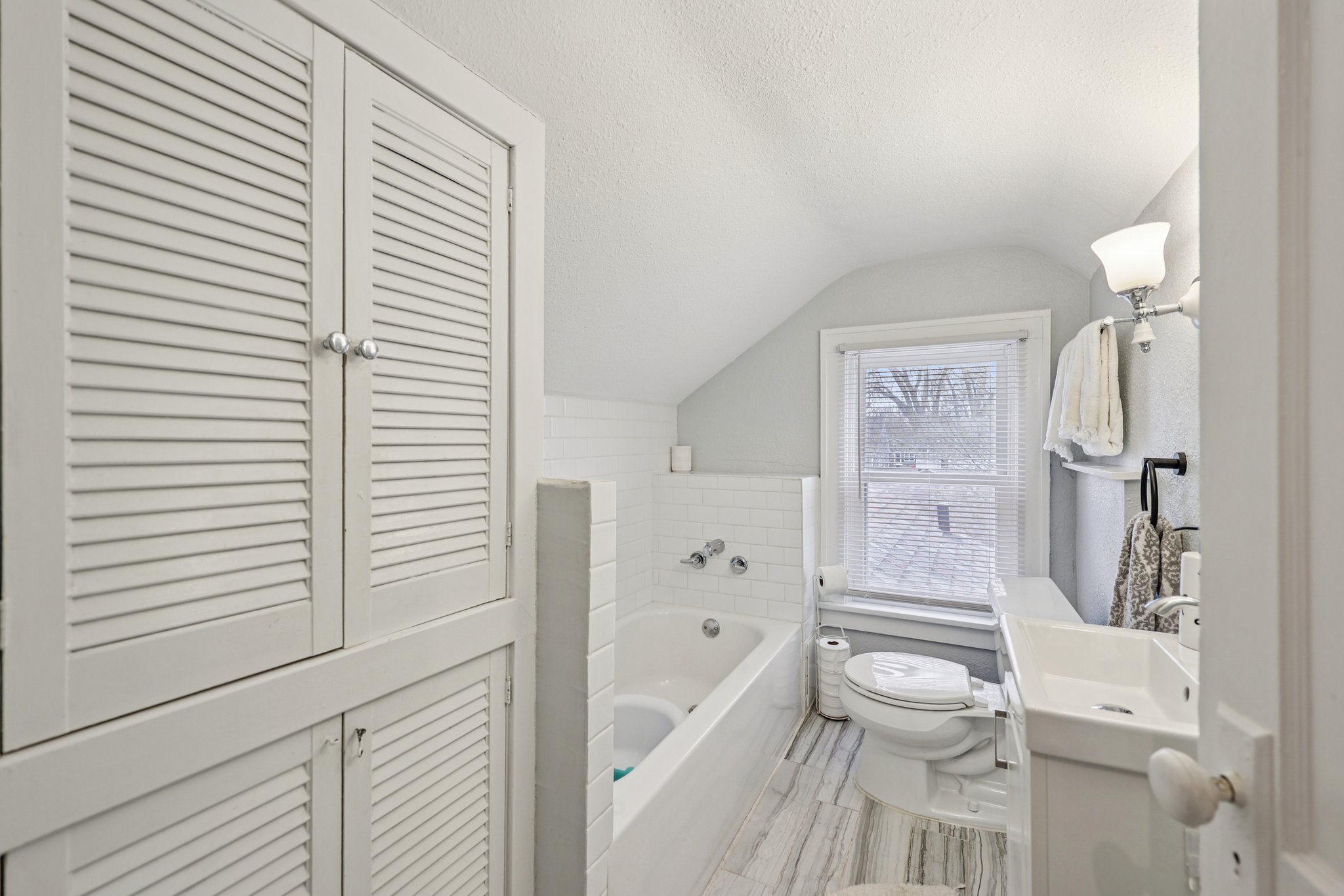 37th Ave-S1804-028.jpg