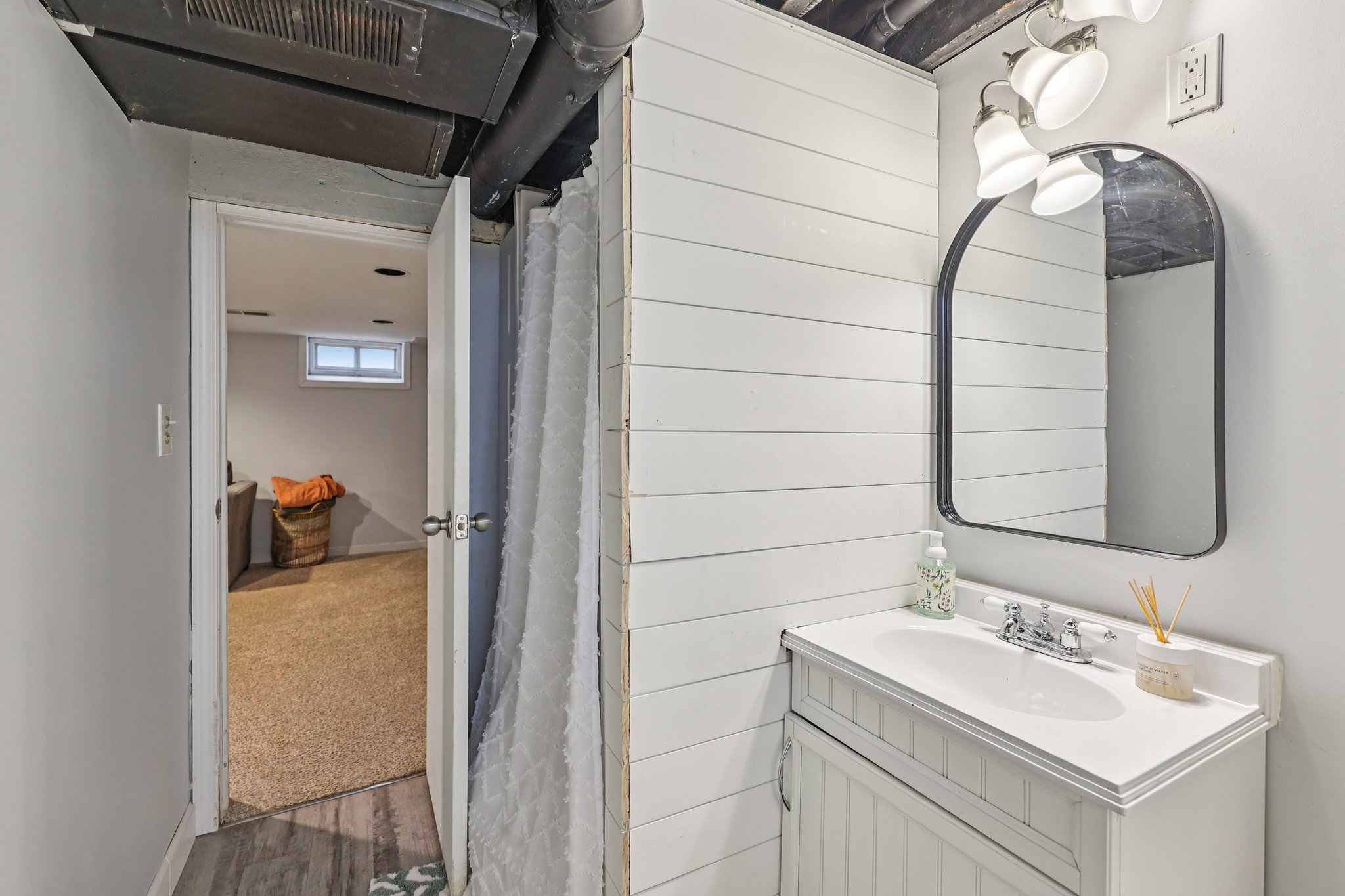 37th Ave-S1804-038.jpg