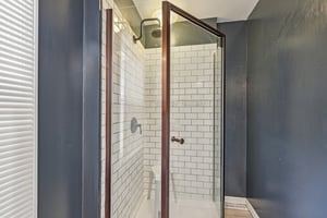 37th Ave-S1804-017.jpg