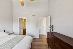 5500 NE 80th Terrace 3A_016.jpg