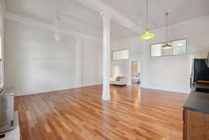  Photo 73
