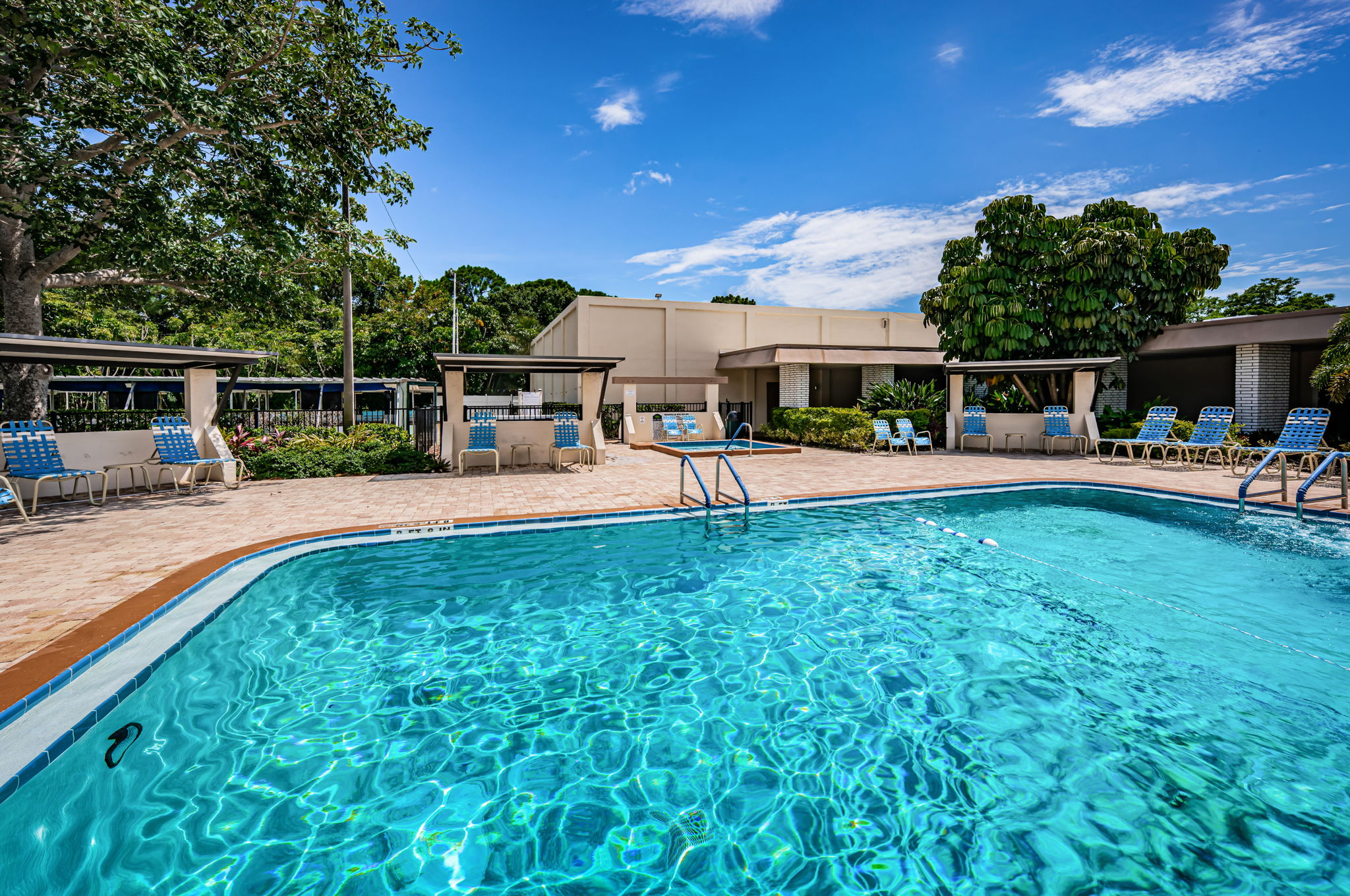 Magnolia Sun Center Pool1-4