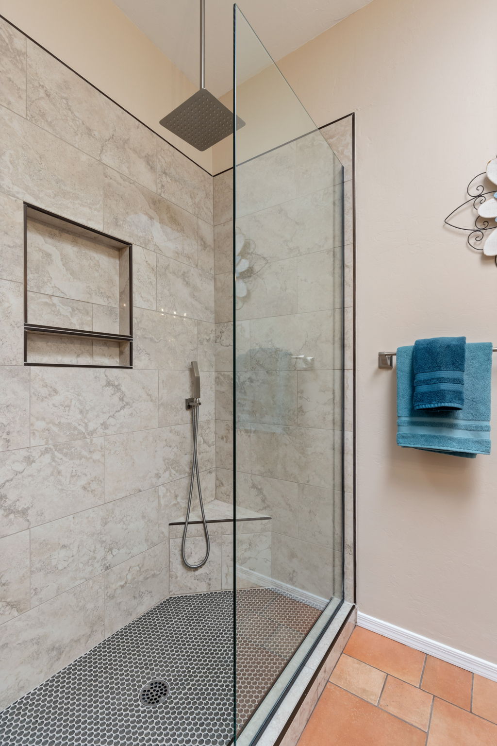 Guest bathroom shower