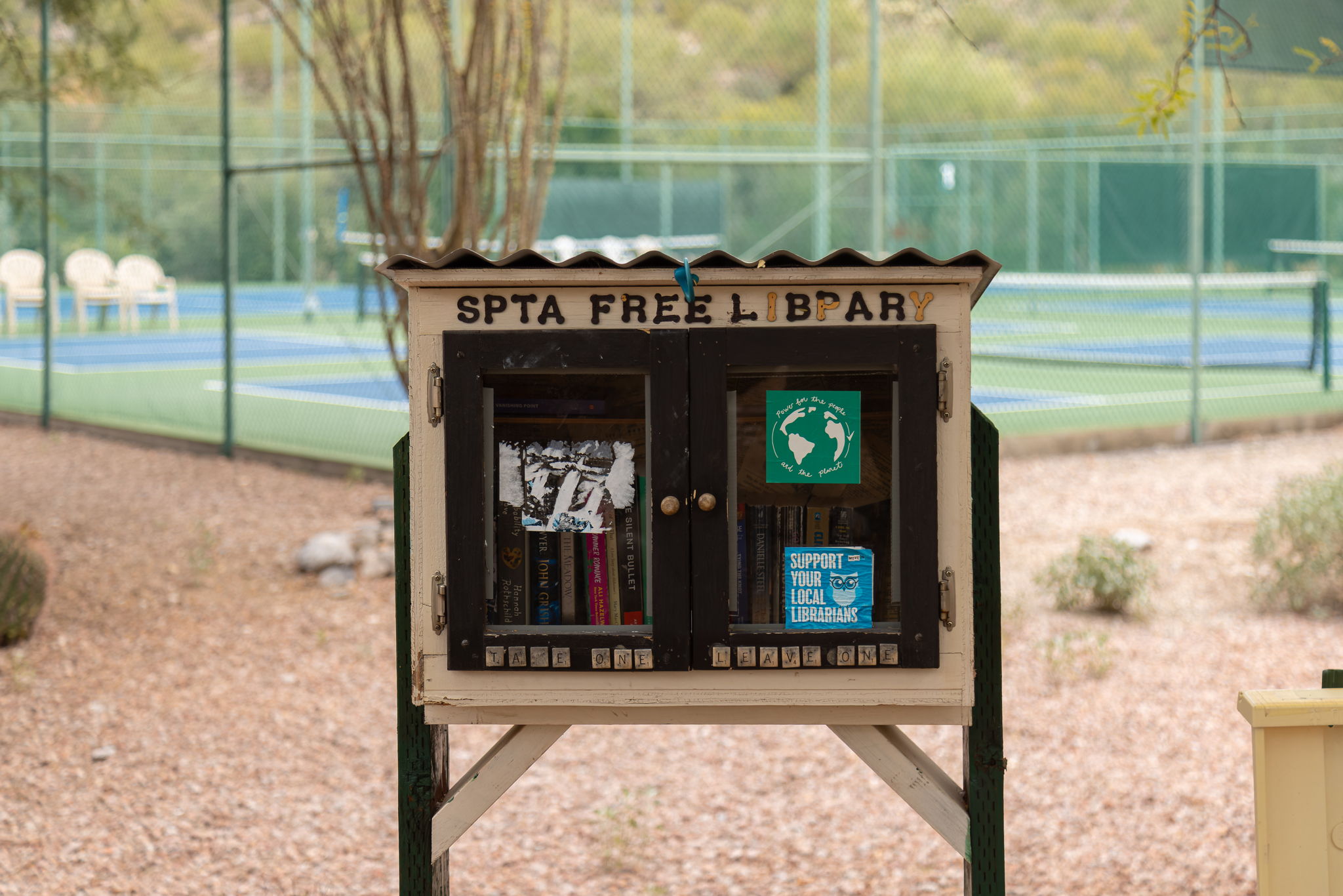 Community book library