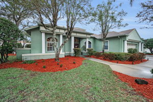 Front Exterior5