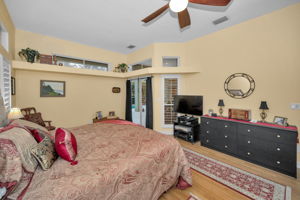 Master Bedroom1b