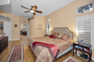 Master Bedroom1c