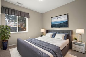 _DSC9349 virtually staged.jpeg