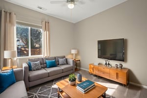 _DSC9344 virtually staged.jpeg