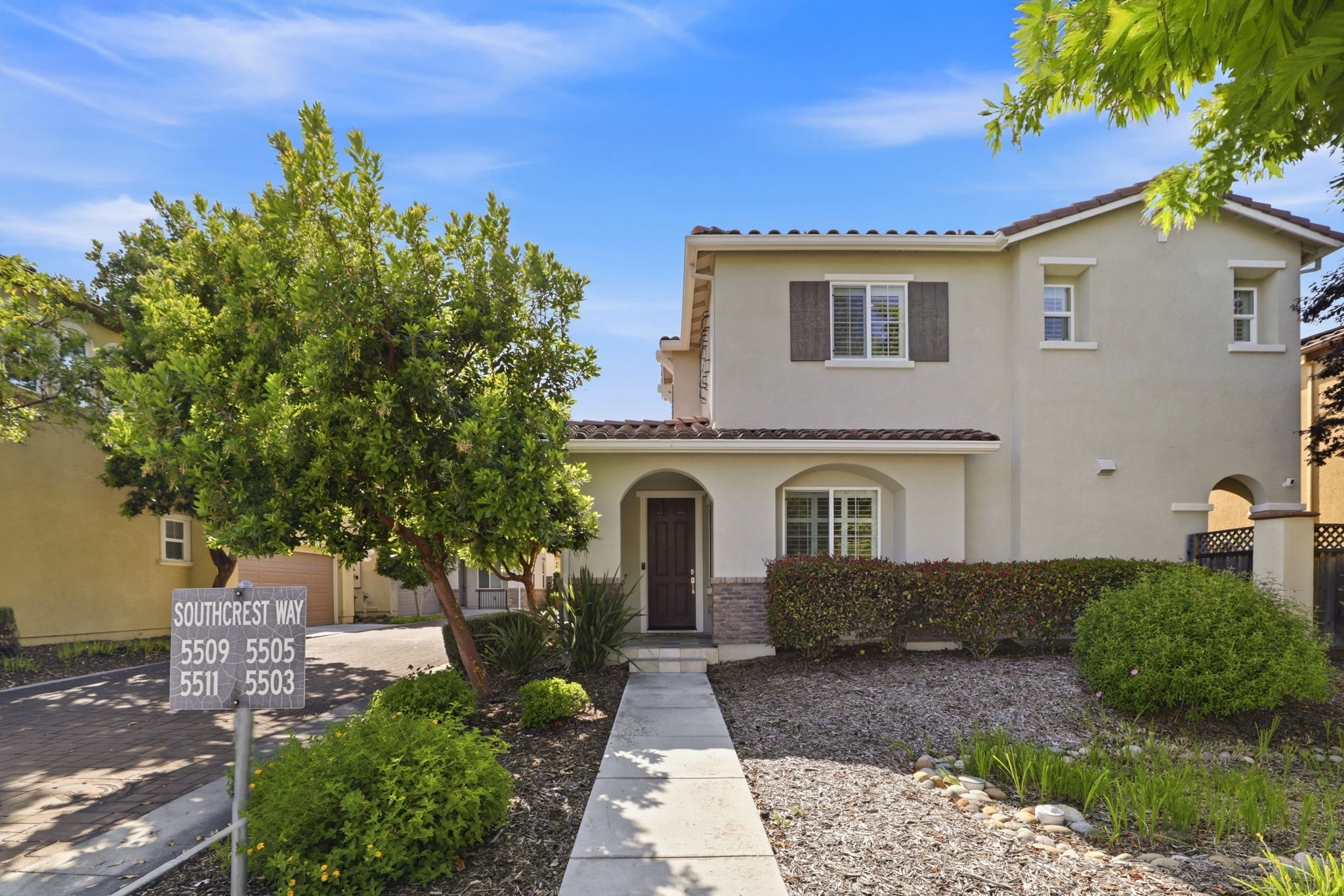 001_F8_5503 Southcrest Way