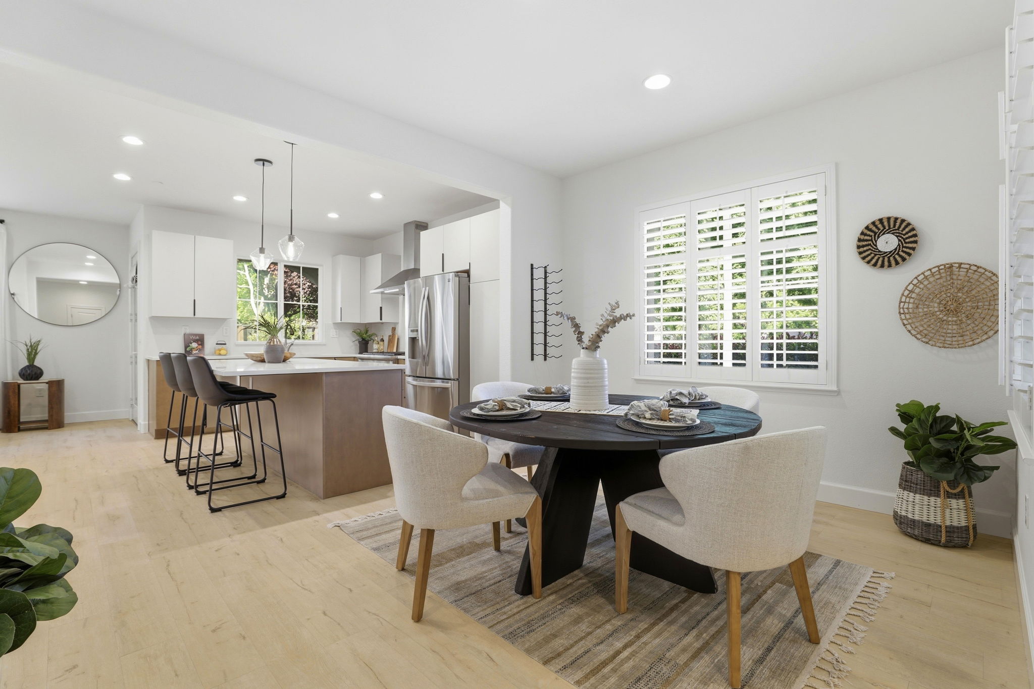 015_F8_5503 Southcrest Way