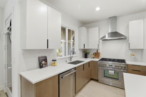 012_F8_5503 Southcrest Way