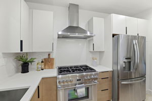 013_F8_5503 Southcrest Way