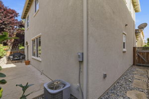035_F8_5503 Southcrest Way
