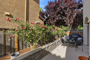 036_F8_5503 Southcrest Way