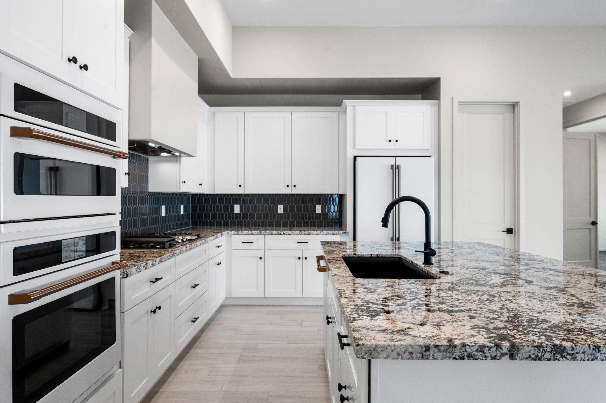 Kitchen (2)