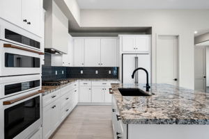 Kitchen (2)